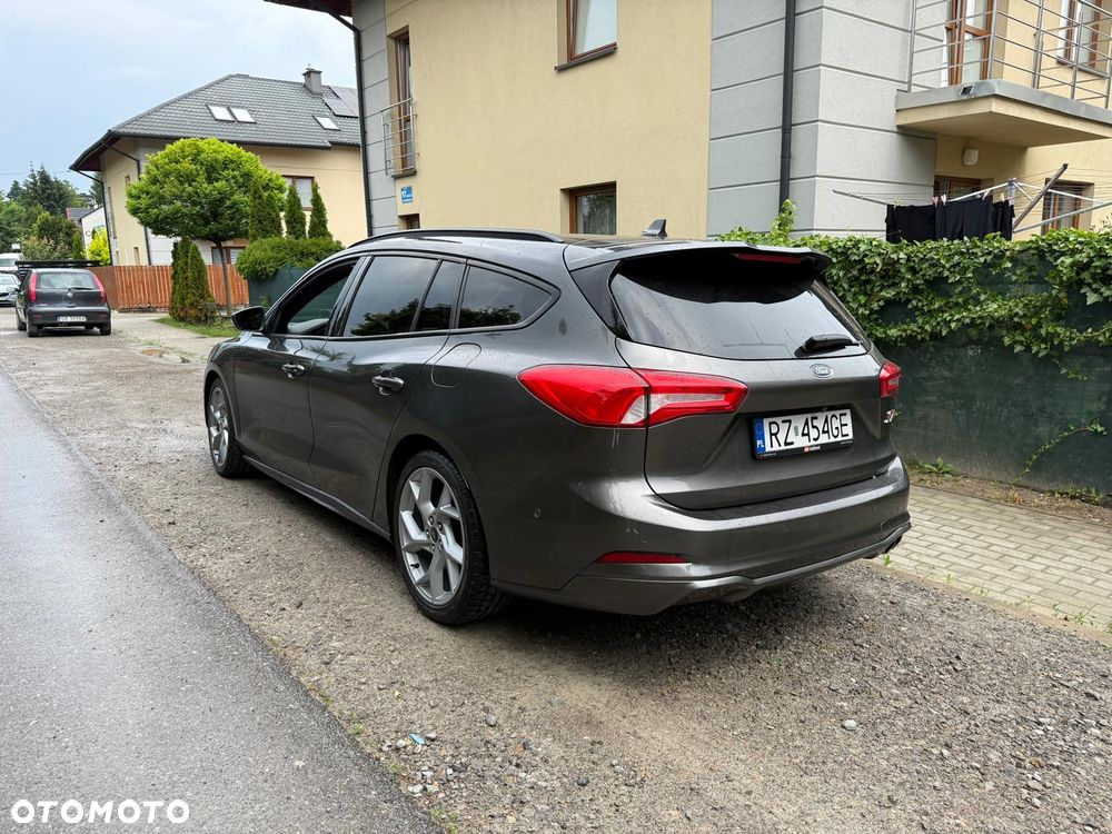 Ford Focus 2.0 EcoBlue ST - 4