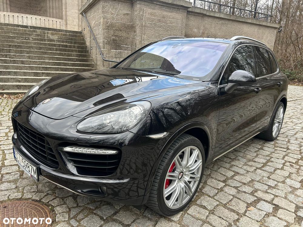 Porsche Cayenne - 4