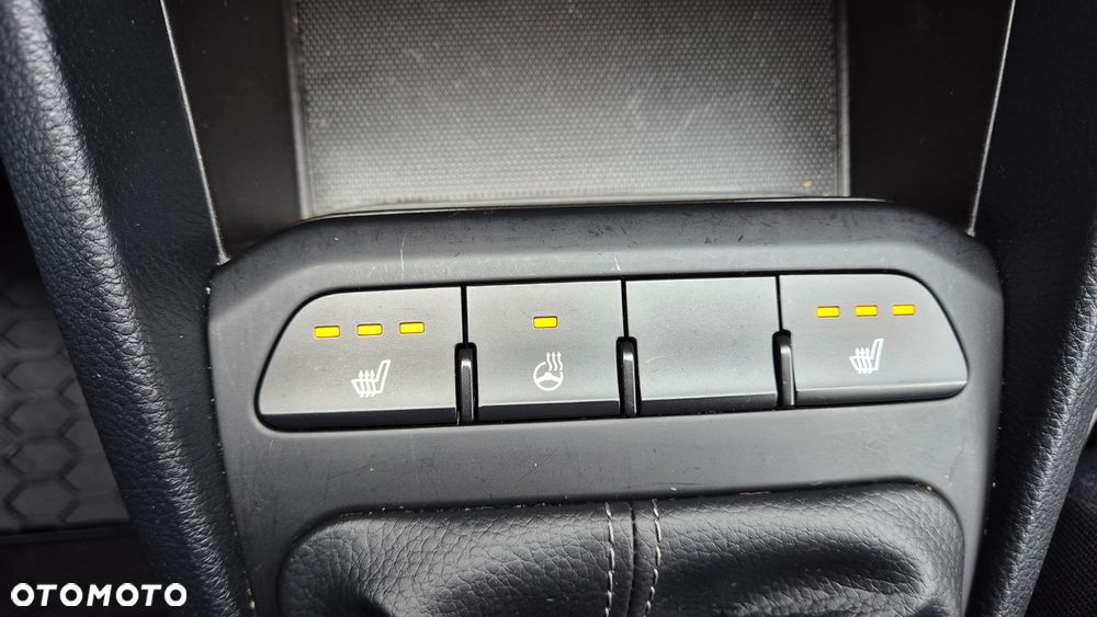 Kia Stonic 1.2 L - 16