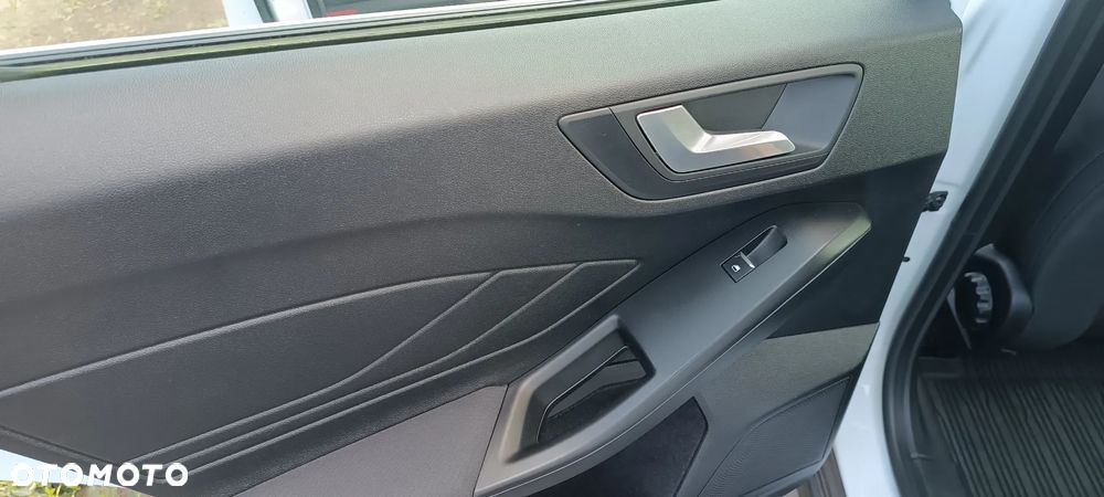 Ford Focus - 10