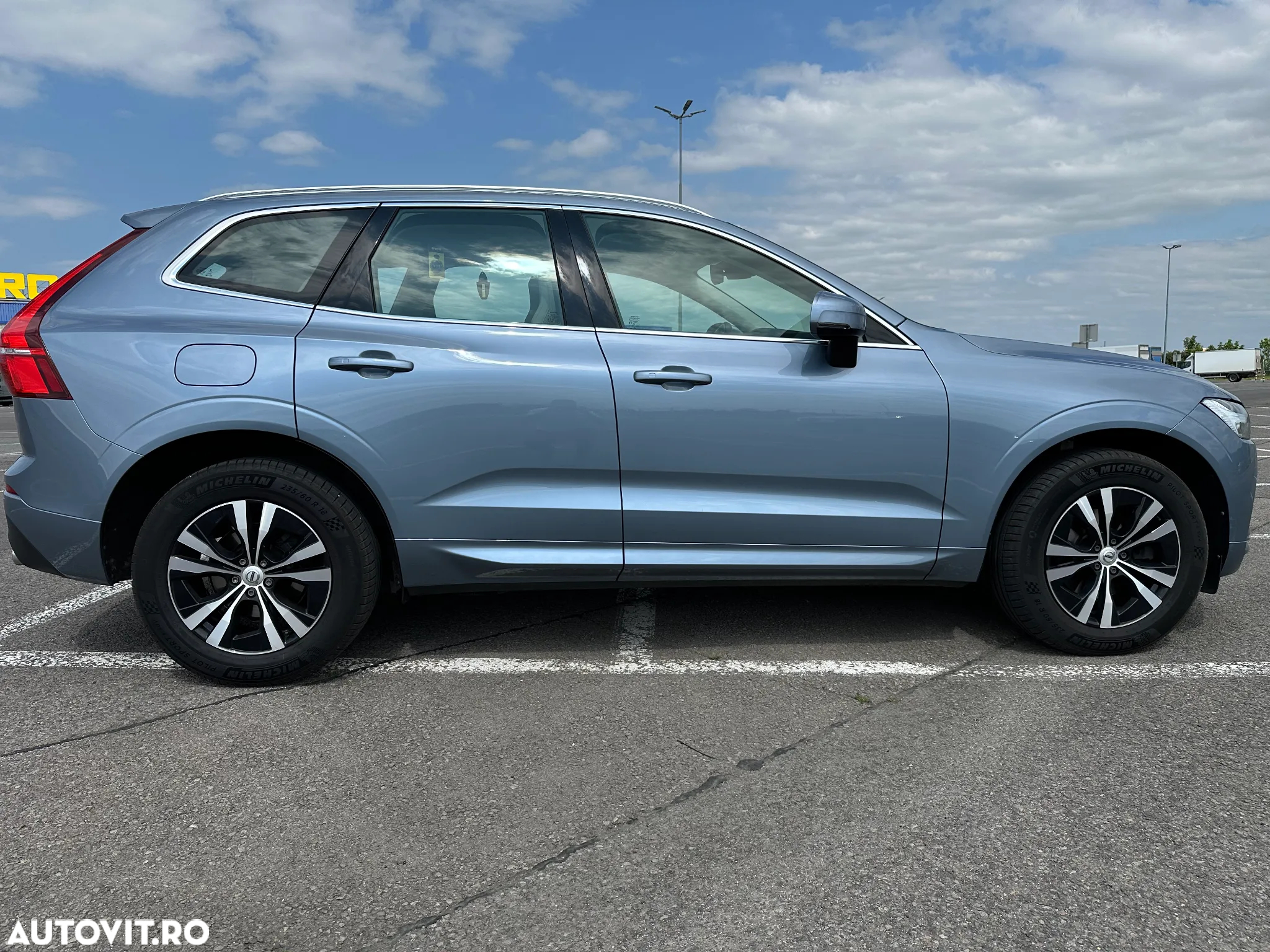 Volvo XC 60 D4 Momentum Pro - 7