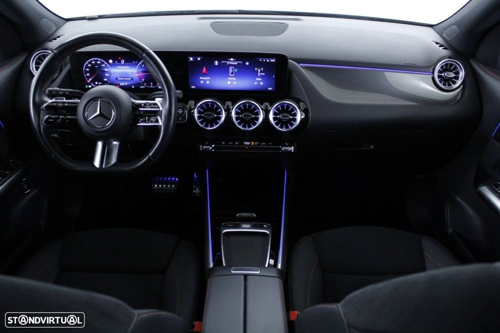 Mercedes-Benz GLA 180 d AMG Line - 19