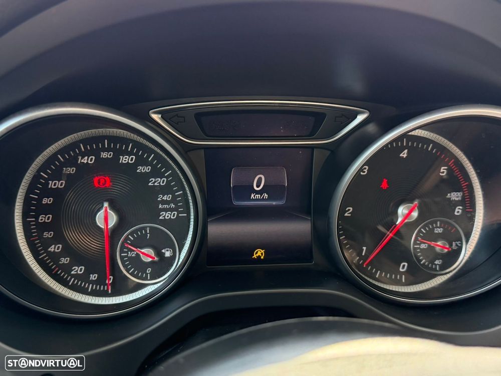 Mercedes-Benz CLA 180 d Shooting Brake Urban - 25