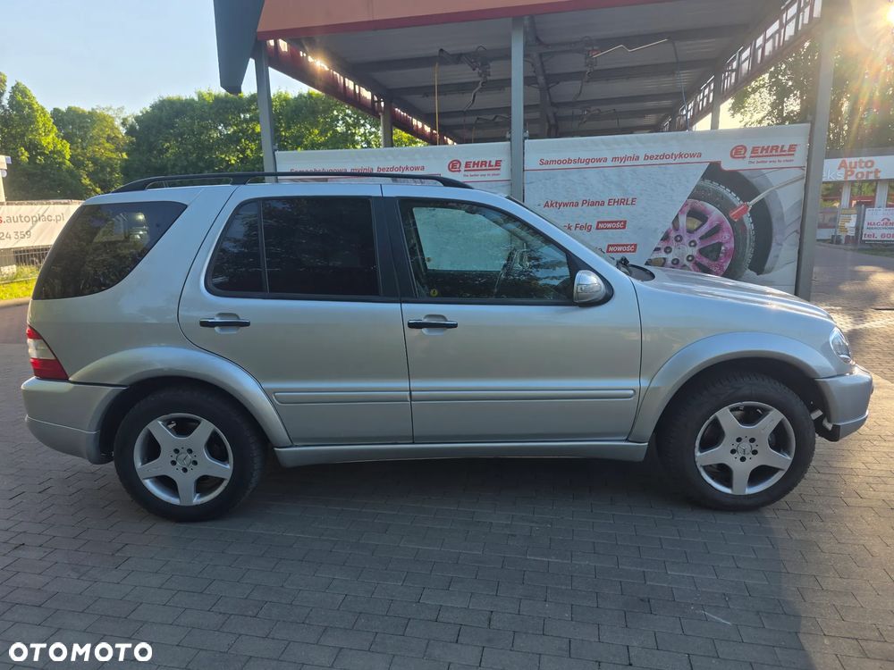 Mercedes-Benz ML 55 AMG - 7