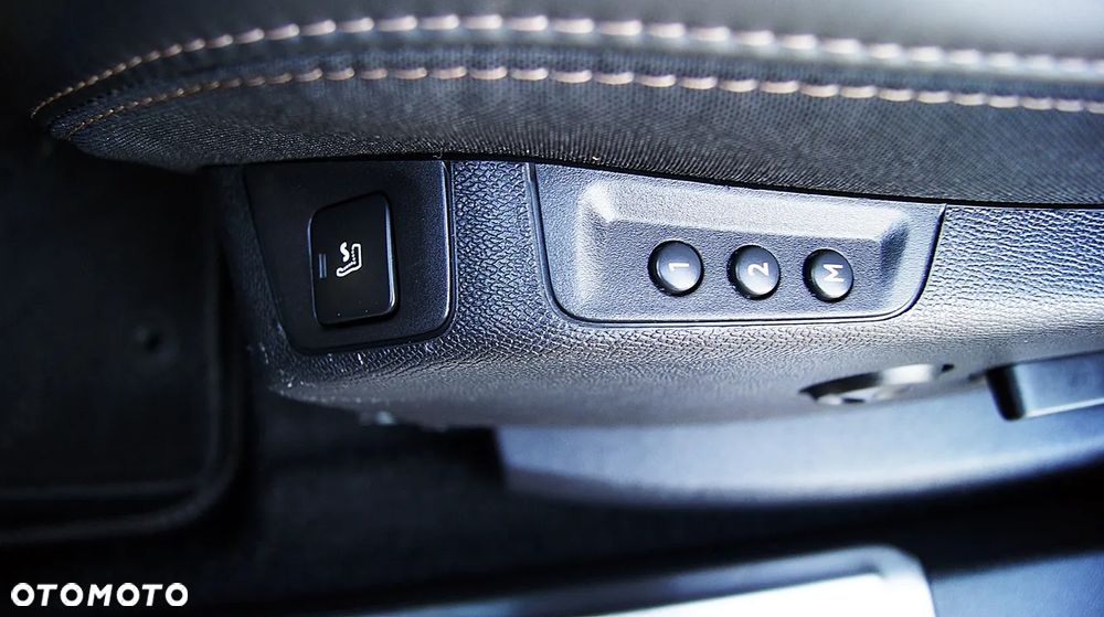 Peugeot 5008 2.0 BlueHDI GT S&S EAT8 - 32