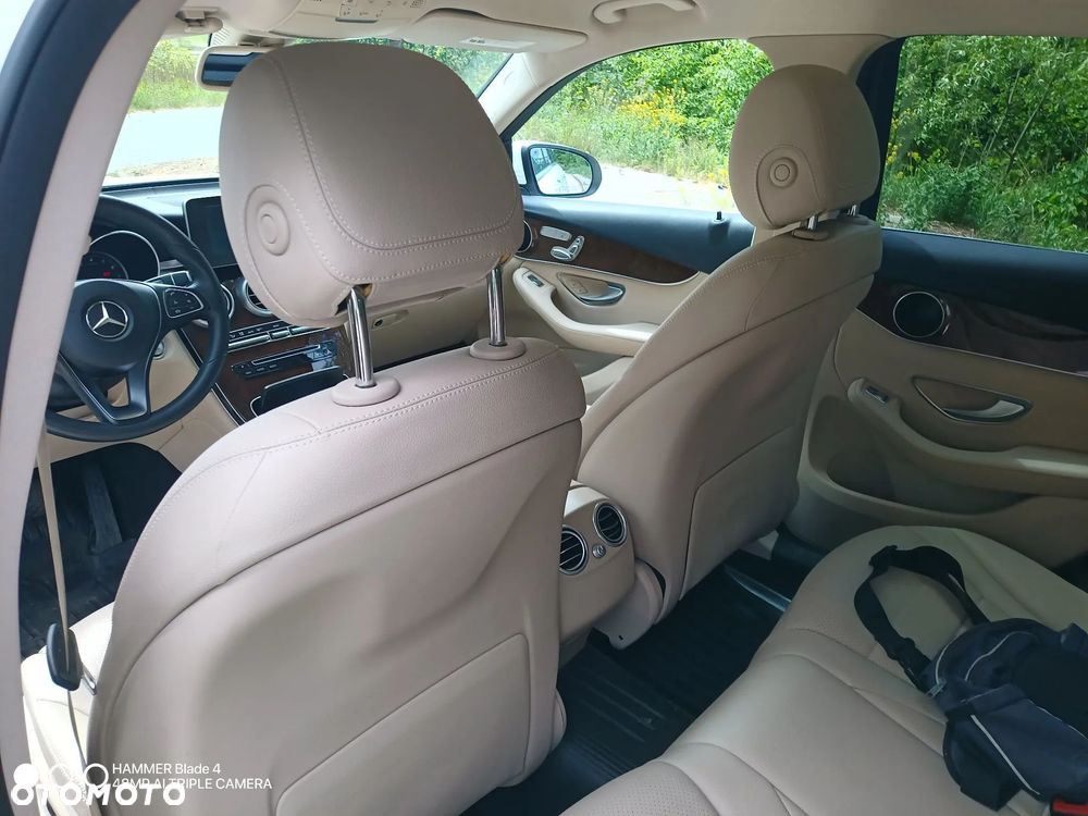 Mercedes-Benz GLC - 21