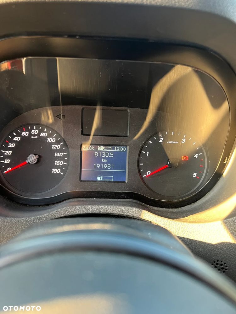 Mercedes-Benz Sprinter - 10