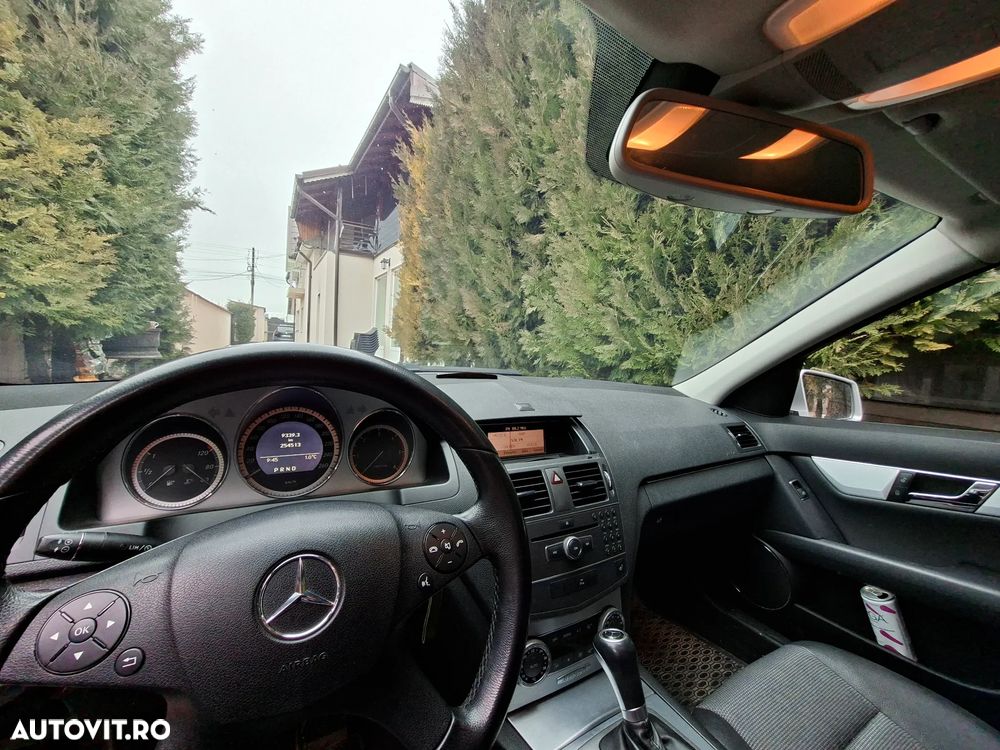 Mercedes-Benz C 200 CDI DPF Automatik BlueEFFICIENCY Avantgarde - 7