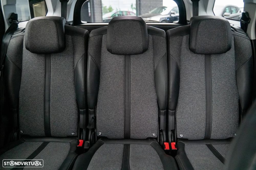Peugeot 5008 1.6 BlueHDi Allure - 37