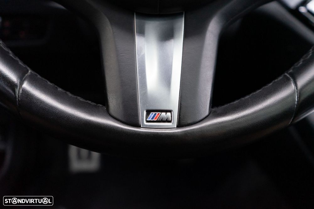 BMW 320 e Pack M Auto - 44