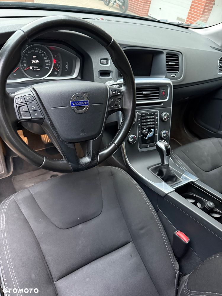 Volvo V60 D2 Drive-E Kinetic - 8
