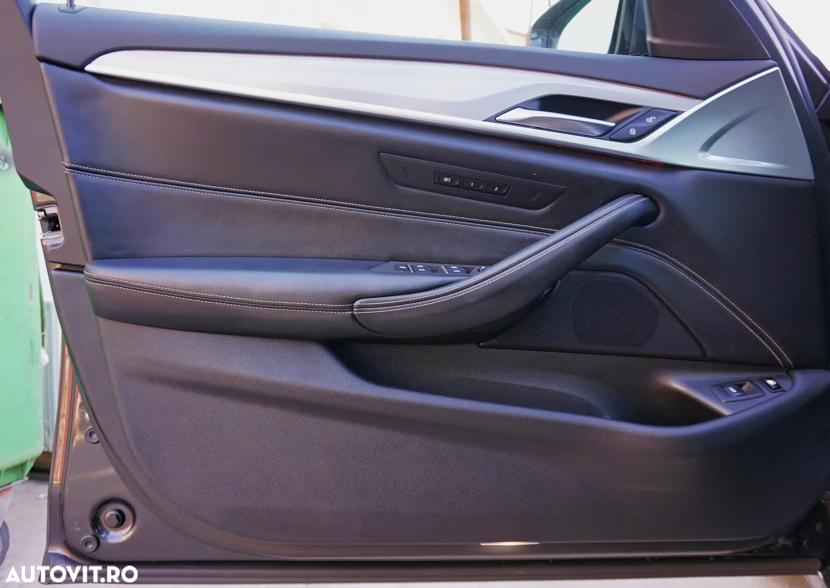 BMW Seria 5 530e - 24