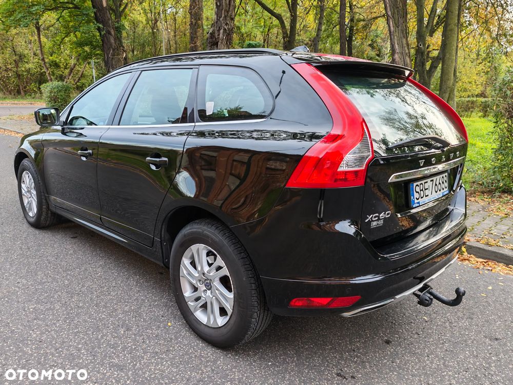 Volvo XC 60 2.4D AWD Momentum - 2