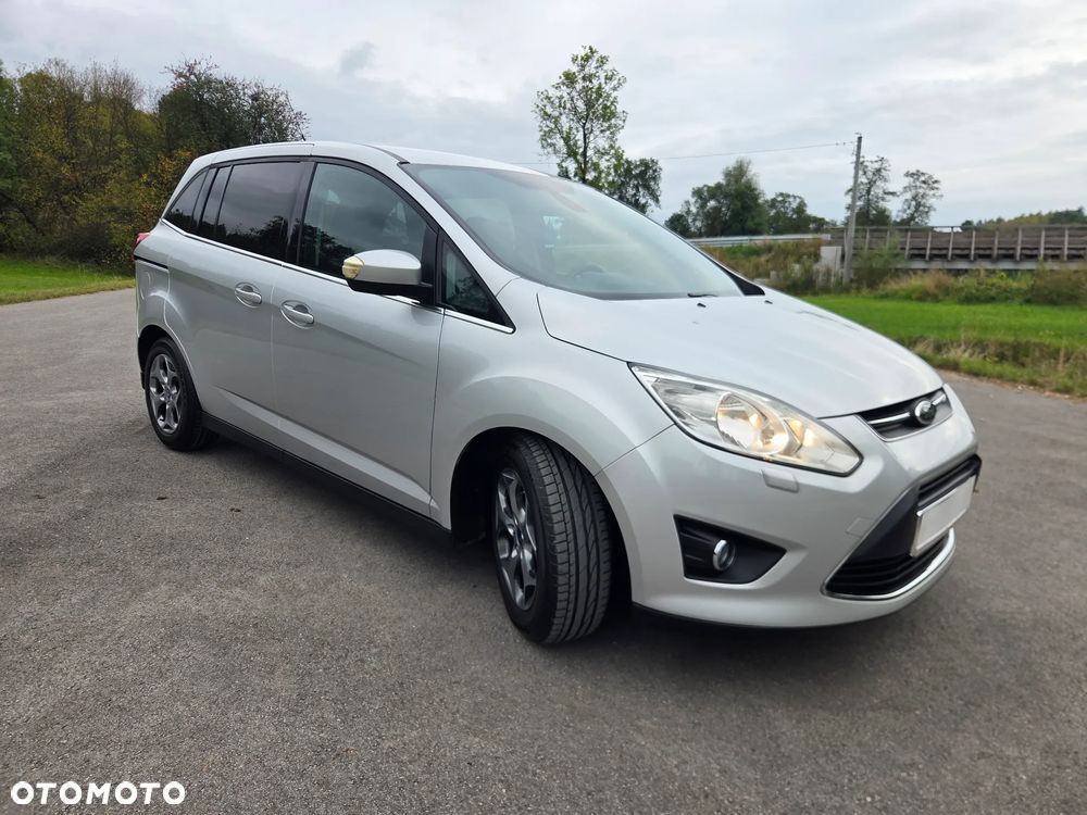 Ford Grand C-MAX - 3
