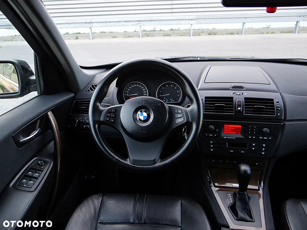 BMW X3 3.0i - 28