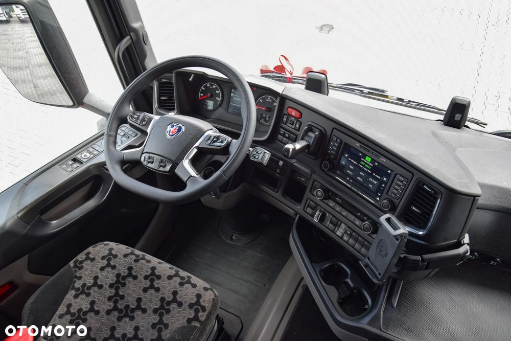 Scania R450 / EURO 6 / HYDRAULIKA / RETARDER / KAMERA / ACC / KLIMA / ALUFELGI / LEDY / SERWISOWANA / SPROWADZONA - 22
