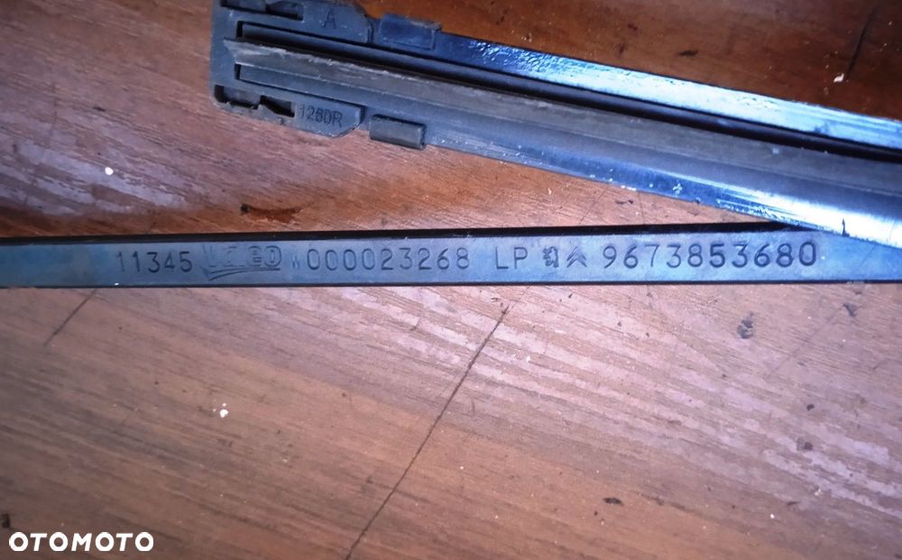 Ramiona wycieraczek przód Citroen C3 Picasso 9673853680 9673952680 - 3
