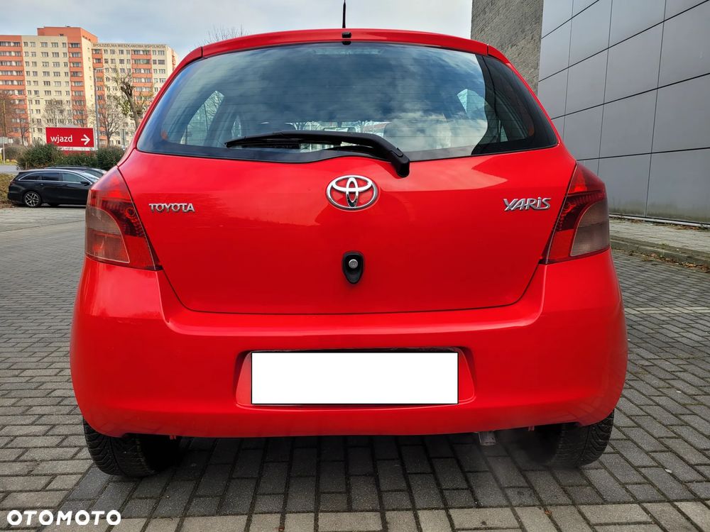 Toyota Yaris 1.3 VVT-i Luna - 4