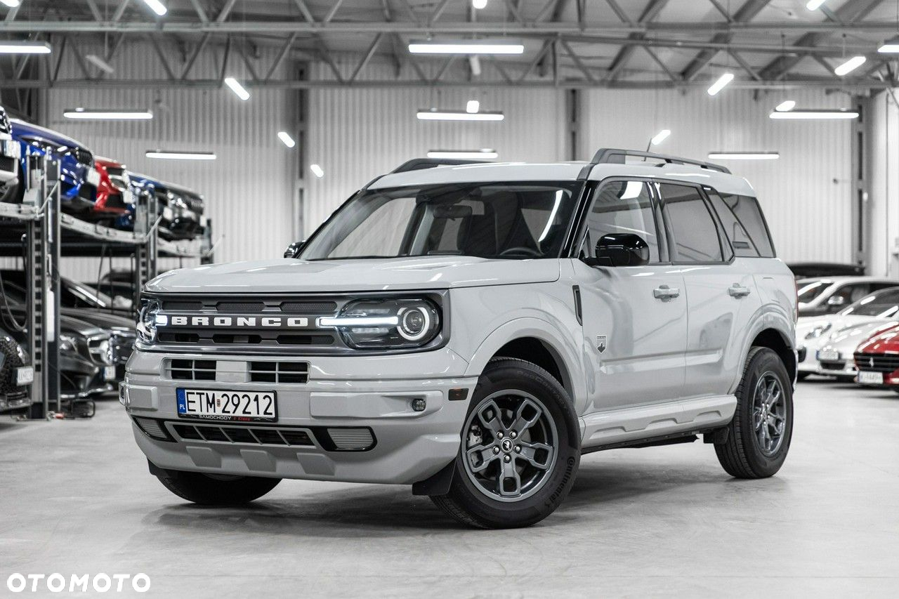 Ford Bronco - 2