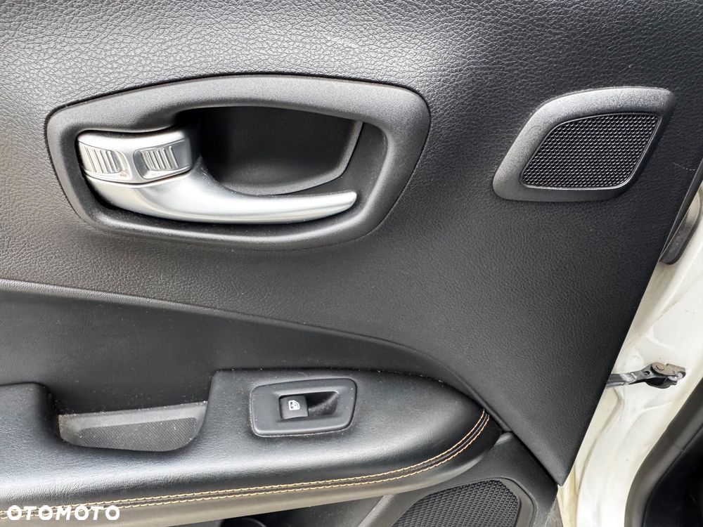 Jeep Compass 2.0 MJD Limited 4WD S&S - 40