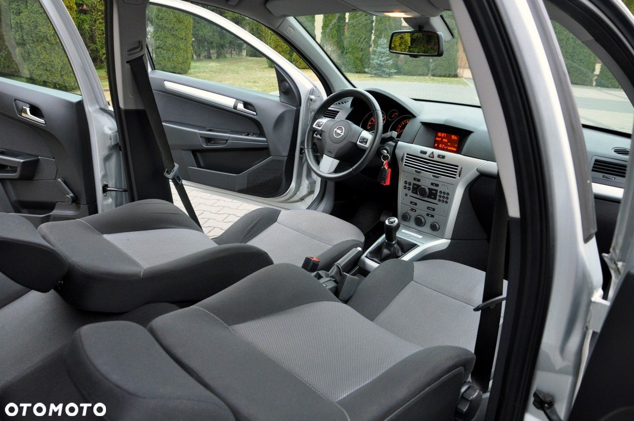 Opel Astra - 23