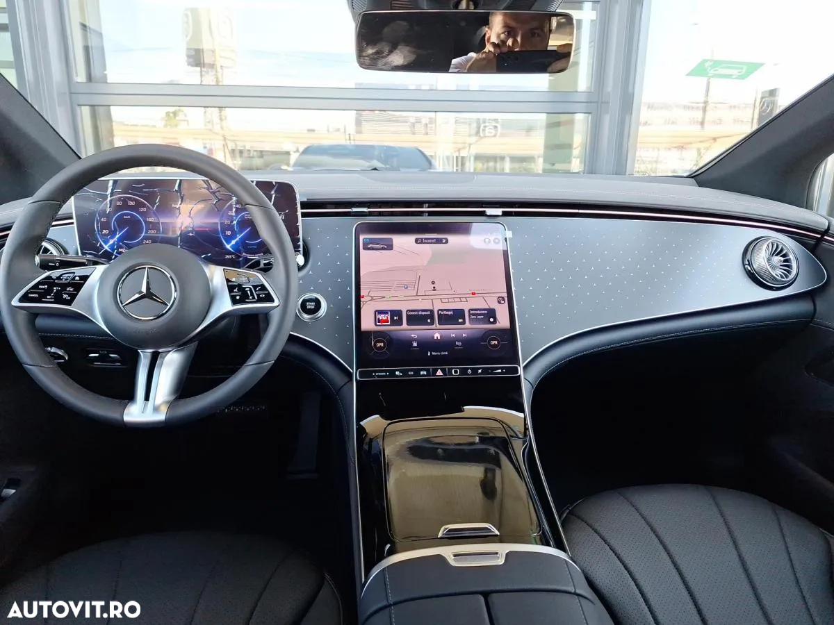Mercedes-Benz EQE 350 - 11