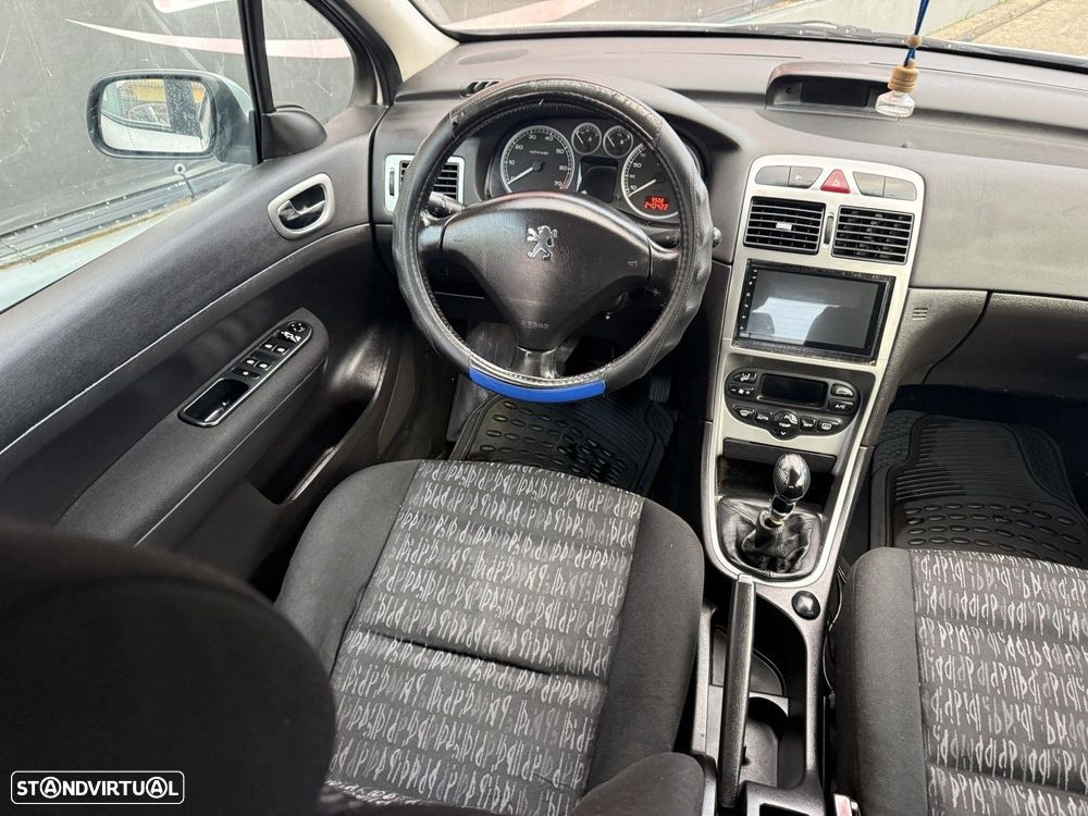 Peugeot 307 1.4 16V Navtech - 5