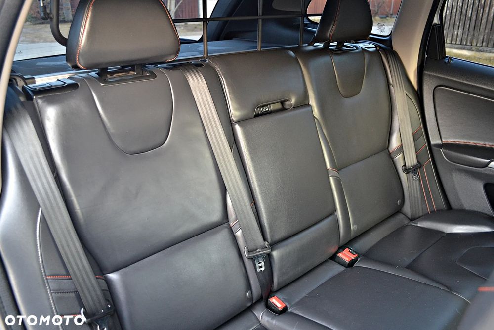 Volvo XC 60 D3 Geartronic Ocean Race - 30