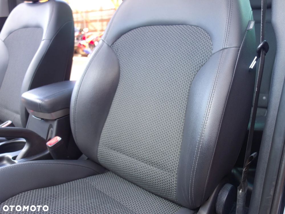 Hyundai ix35 2.0 2WD Style - 29