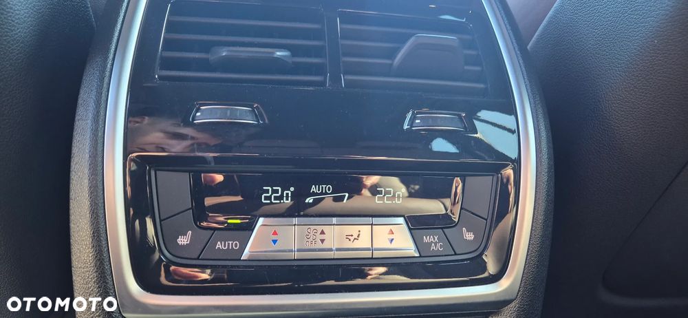 BMW X5 xDrive40i - 14