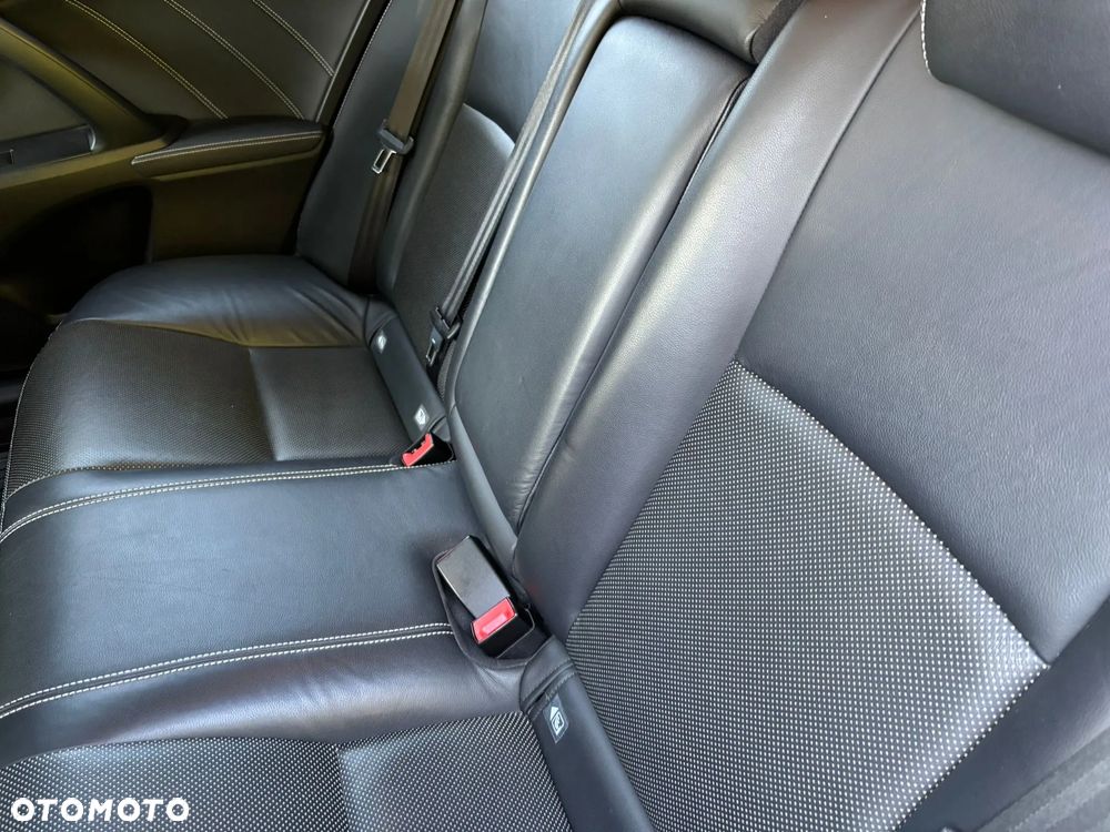 Toyota Avensis 1.8 Prestige - 13