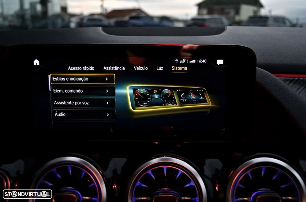 Mercedes-Benz GLA 250 e AMG Line - 37