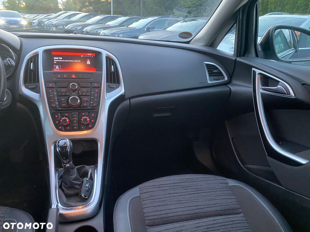 Opel Astra 1.4 Turbo Exklusiv - 36