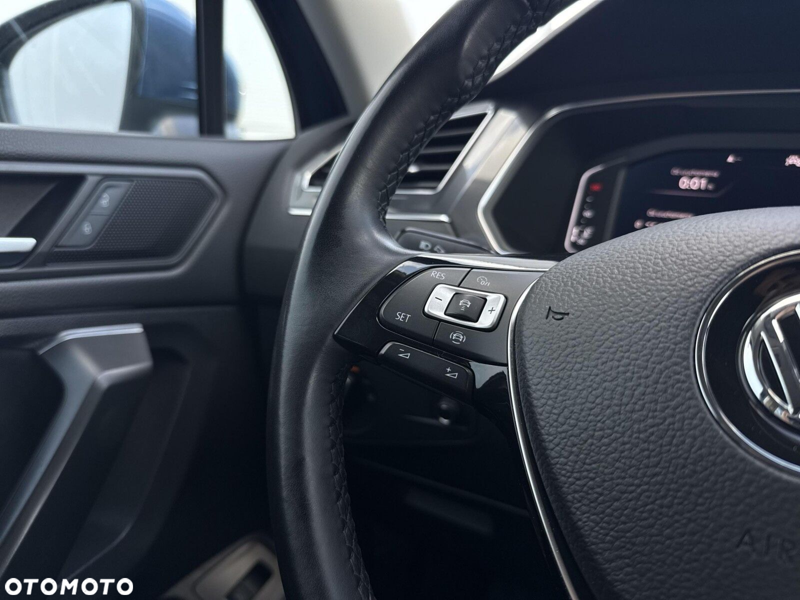 Volkswagen Tiguan Allspace - 15