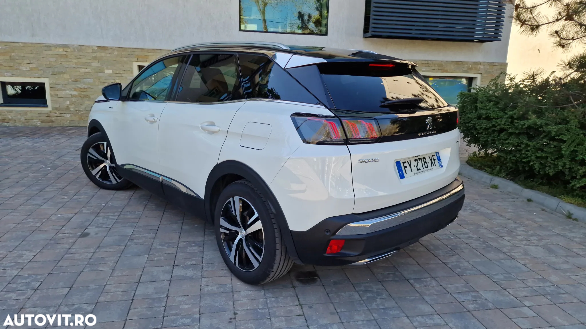 Peugeot 3008 PHEV EAT8 GT Pack - 11