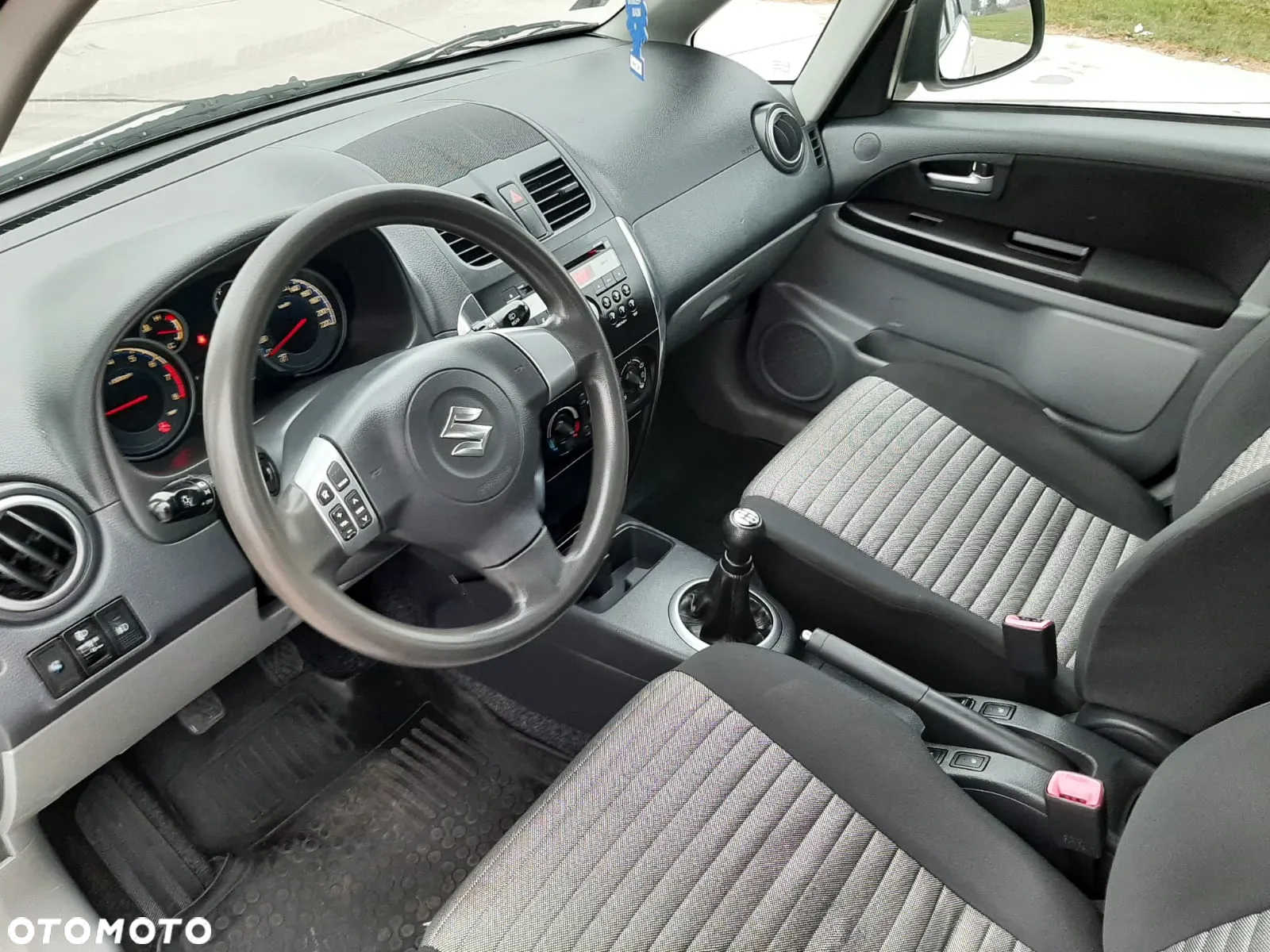 Suzuki SX4 1.6 Comfort 4WD - 22