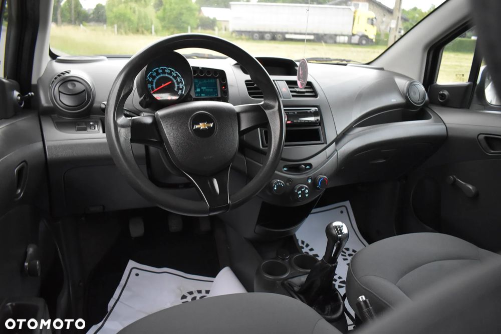 Chevrolet Spark - 17