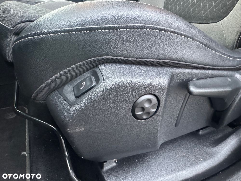 Opel Grandland X 1.6 D Start/Stop INNOVATION - 18