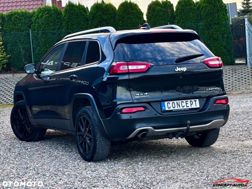 Jeep Cherokee - 9