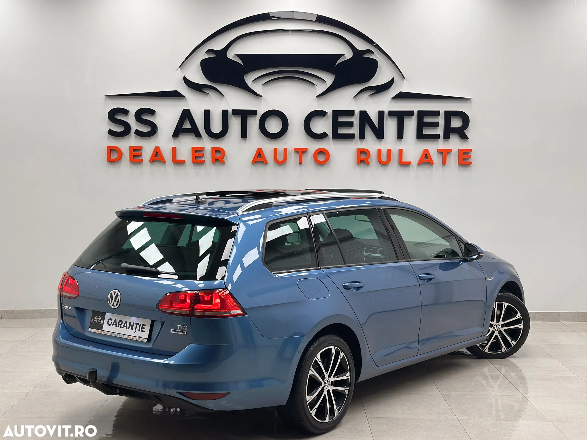 Volkswagen Golf 1.6 TDI BlueMotion Technology DSG Lounge - 3