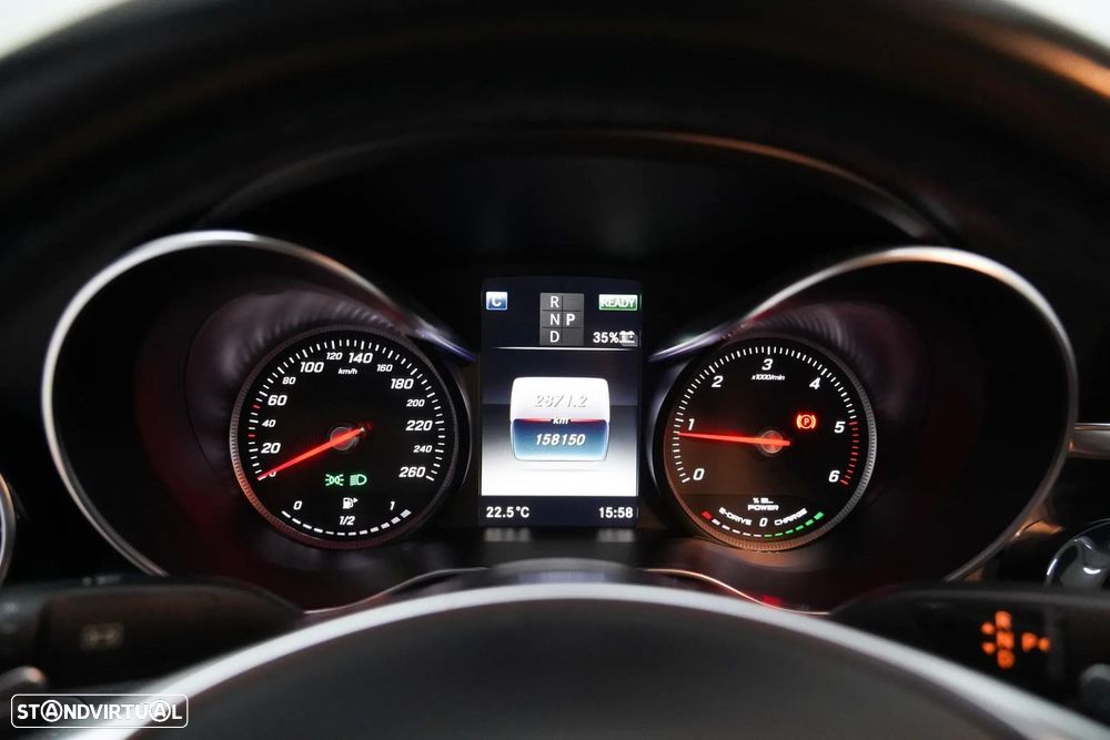 Mercedes-Benz C 300 BlueTEC Hybrid AMG Line - 9