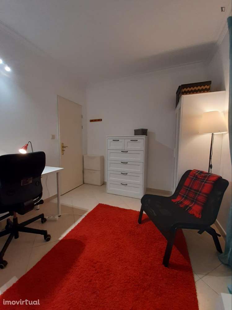 Quarto - localizado em Caparica Lisbon - Grande imagem: 5/19