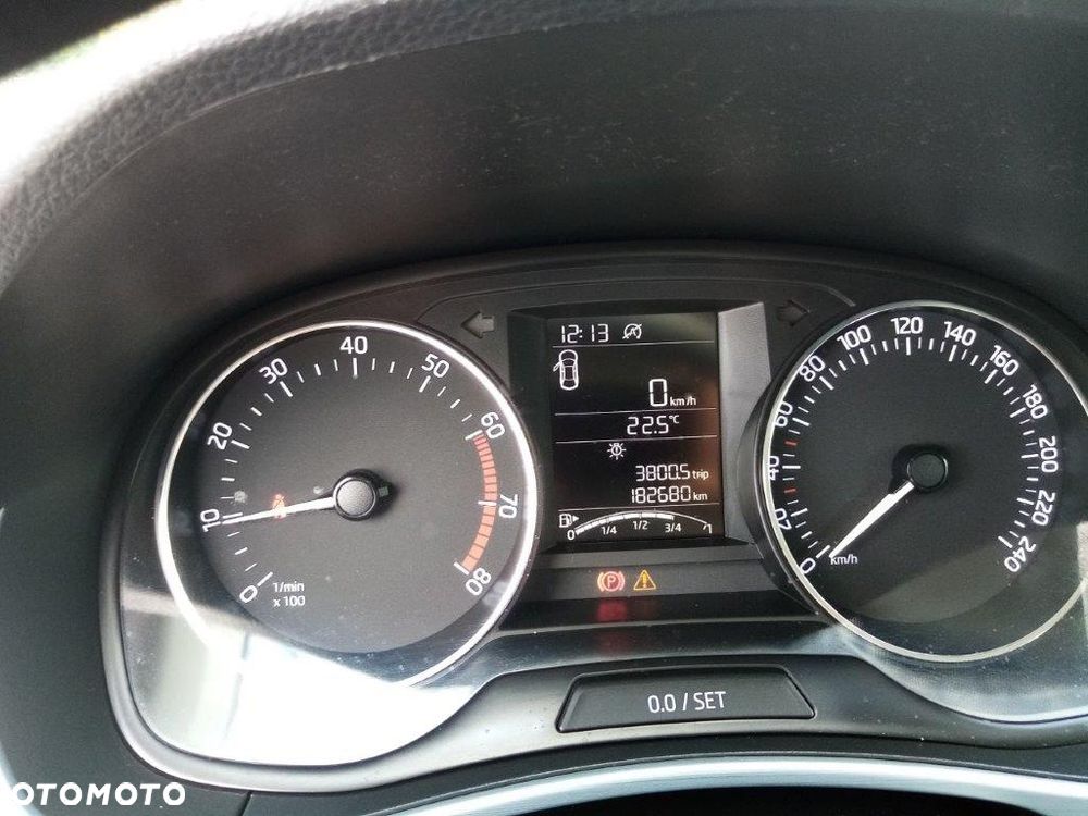 Skoda Fabia 1.0 TSI Ambition - 10