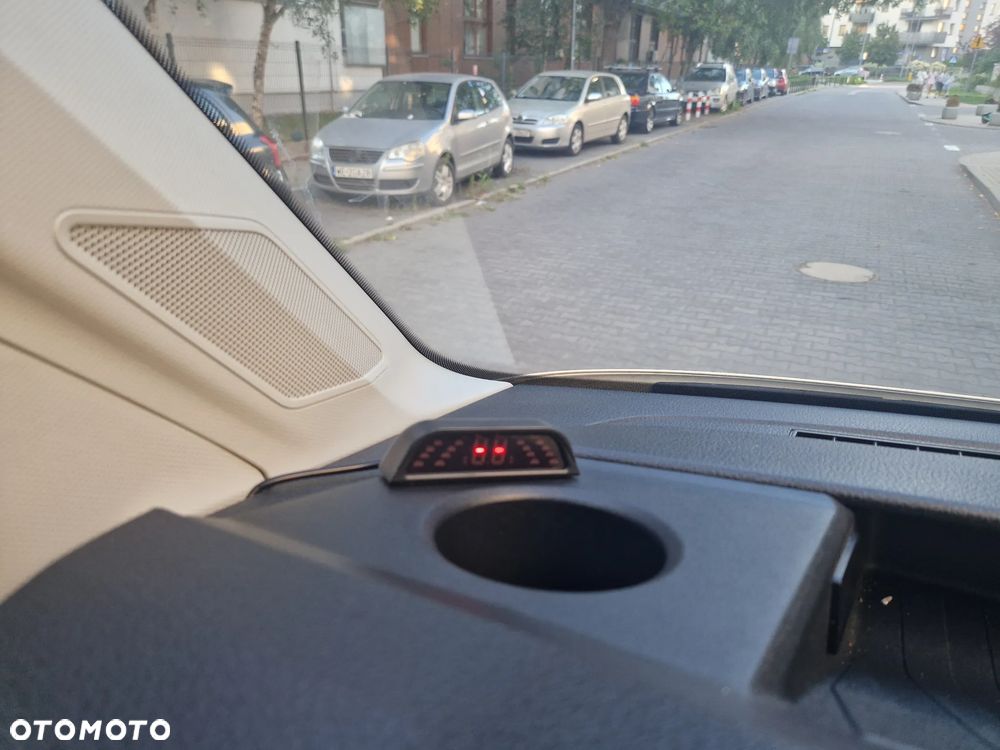 Volkswagen Crafter - 13