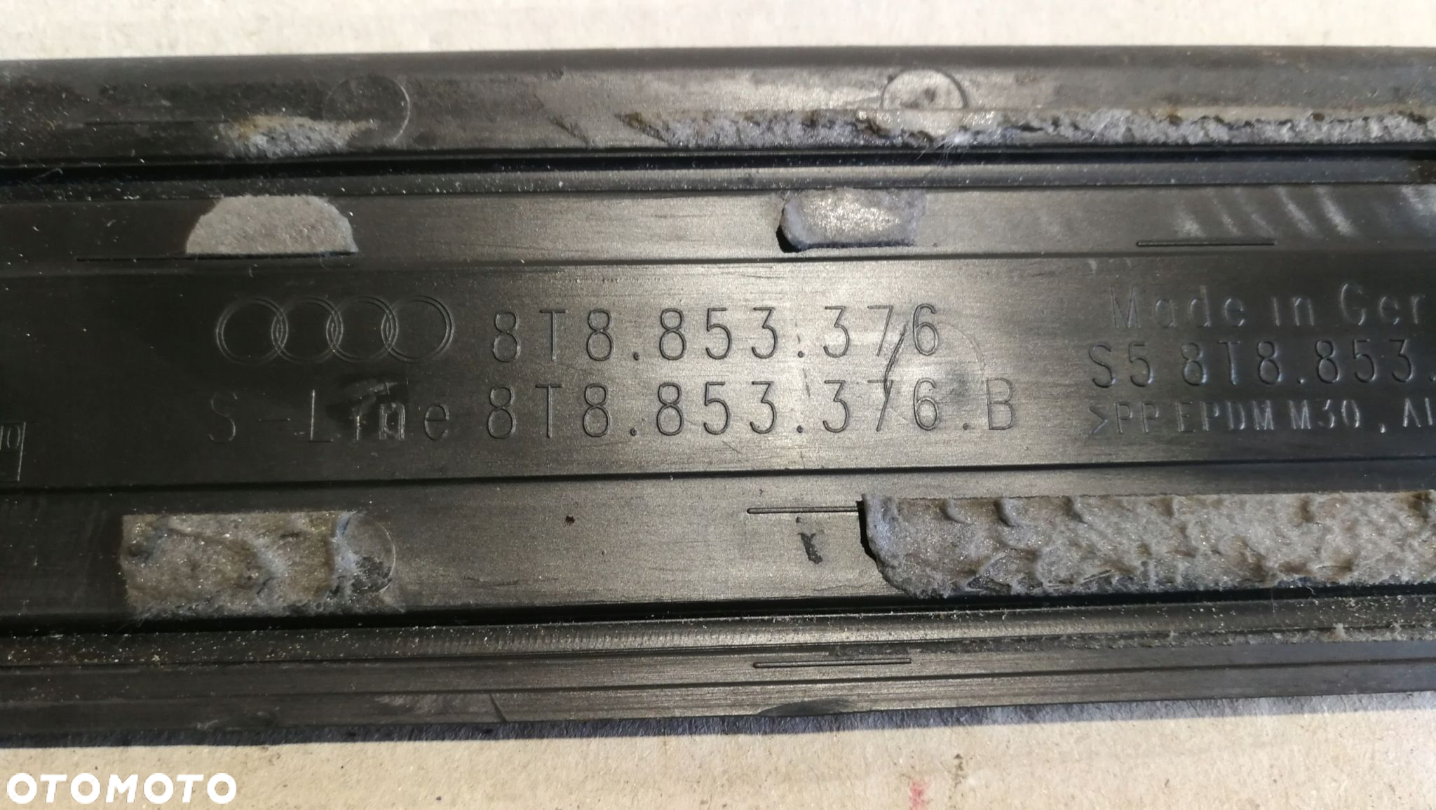 LISTWA PROGOWA PRAWY TYŁ S LINE AUDI A5 8T8853376 - 2