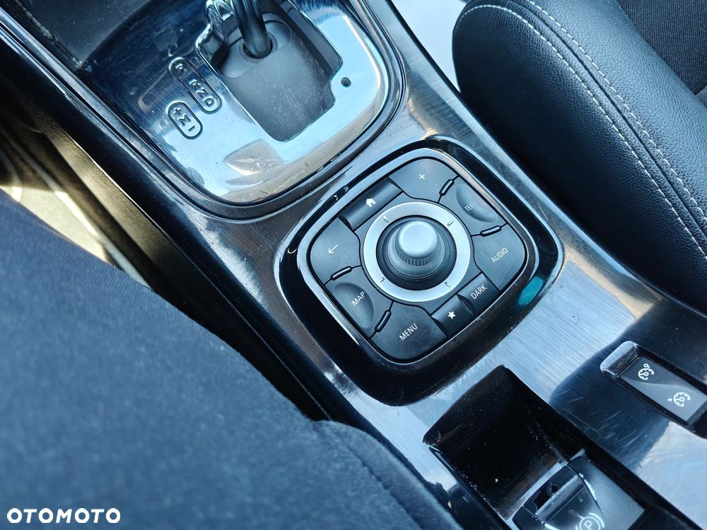 Renault Megane TCe 130 EDC Bose Edition - 26