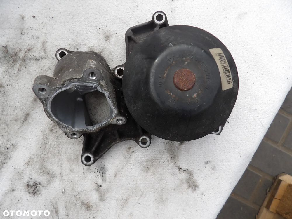 BMW - E90 , E60 - N47 - POMPA WODY - 779764004 - 1