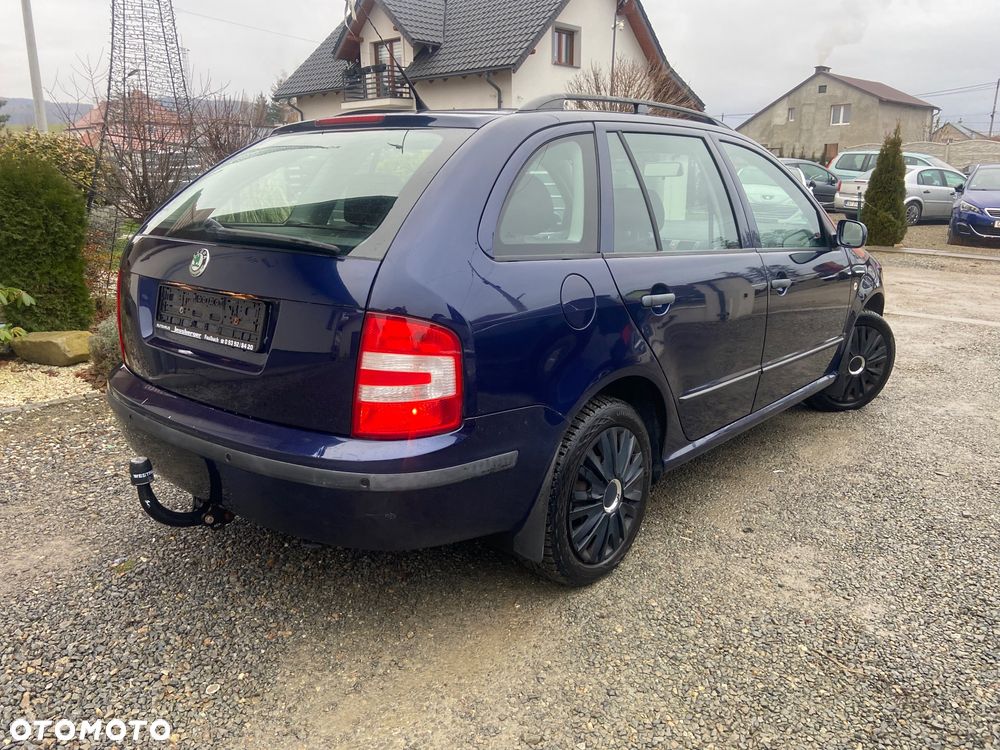Skoda Fabia - 10