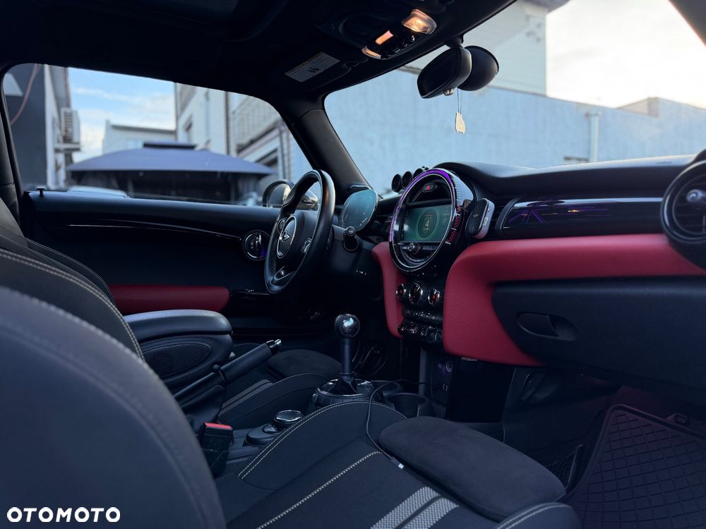 MINI John Cooper Works - 9