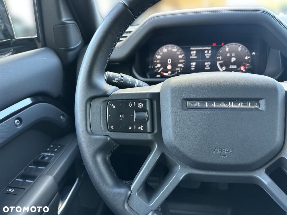 Land Rover Defender 3.0 D250 mHEV X-Dynamic HSE - 19